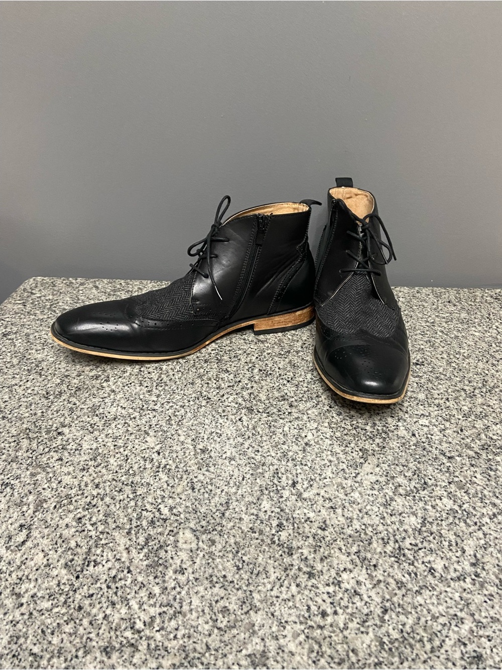 GINO VITALE Black Leather Herringbone Wingtip Brogue Chukka Side Zip Boots 12